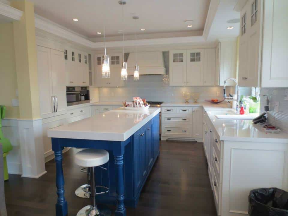 navy blue dark-coloured kitchen cabinets