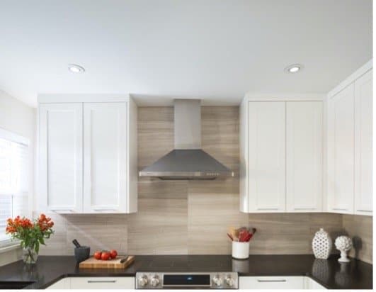 white upper kitchen cabinets